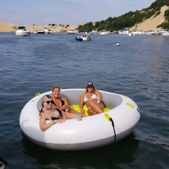 🇺🇸 Meet Your Posher! 🇺🇸 - Picture 6 of 9